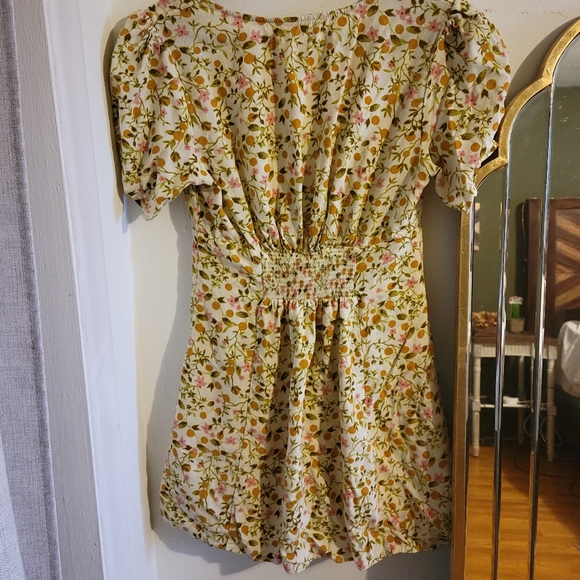 Urban outfitters floral mini dress - Picture 4 of 4